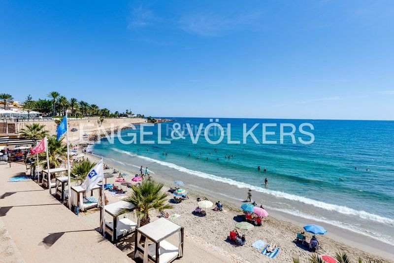 Foto 26f3a586-ac9d-4312-8784-505ca908ba2d. Flat with heating parking pool in Punta Prima Torrevieja