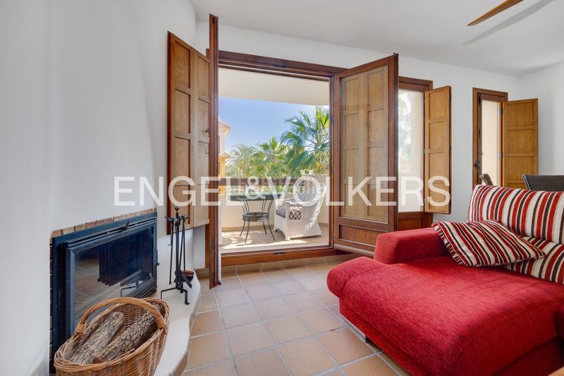 Foto 2ba9b75b-d61f-4b26-acd7-4aedb89a340a. Flat with heating parking pool in Punta Prima Torrevieja