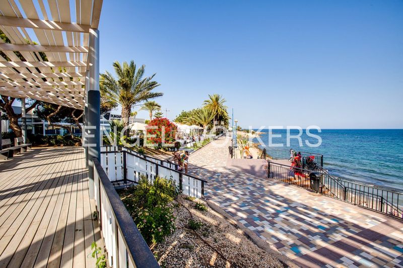 Foto 849c7811-62d5-4c82-8379-402d5e37ec09. Flat with heating parking pool in Punta Prima Torrevieja