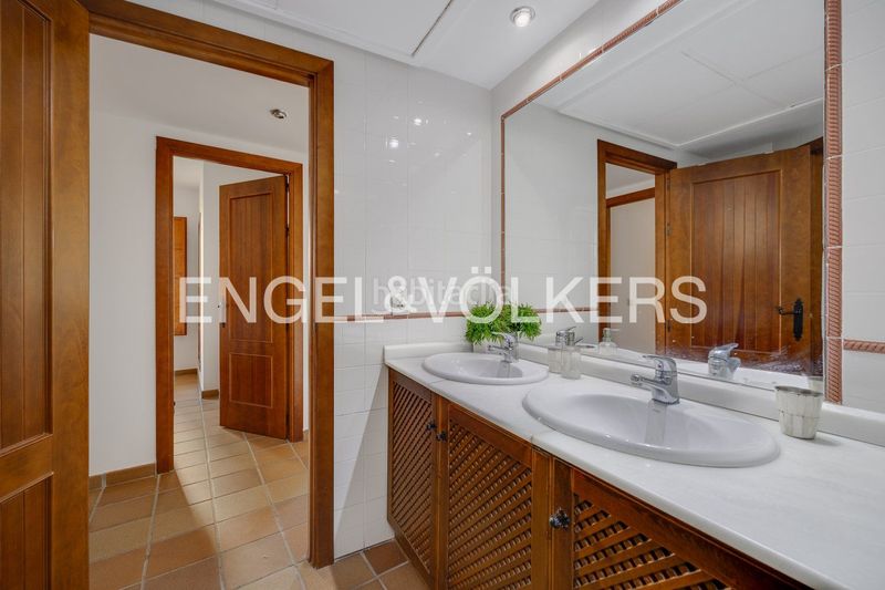 Foto e6fc28c7-b8c1-439e-91d8-8323548ce695. Flat with heating parking pool in Punta Prima Torrevieja