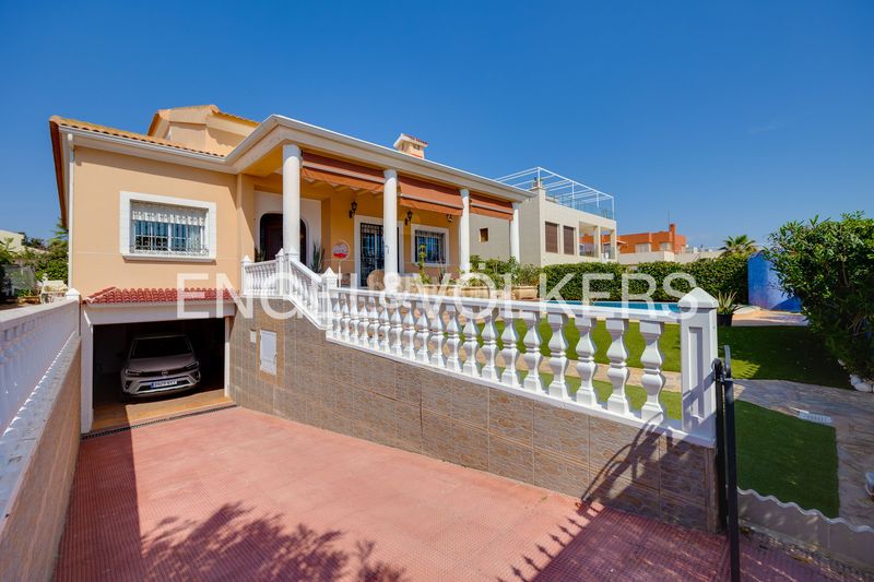 Foto a57d23ab-a740-438e-a677-605499a2a383. Masia amb calefacció aparcament piscina a Cañada del Molino Torrevieja
