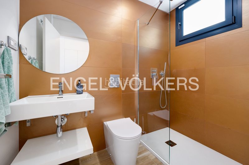Foto c5204526-a34d-4c94-aaf8-203cf59bd227. Casa amb calefacció aparcament piscina a La Veleta Torrevieja