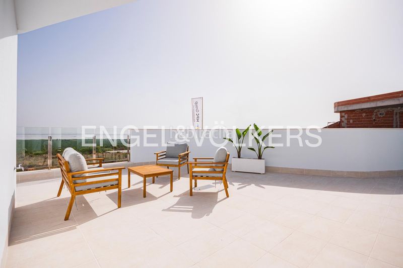 Foto 1c560ff0-2f80-4431-a61a-f1d6fb235ff2. Casa a schiera con riscaldamento parcheggio piscina in Torrevieja