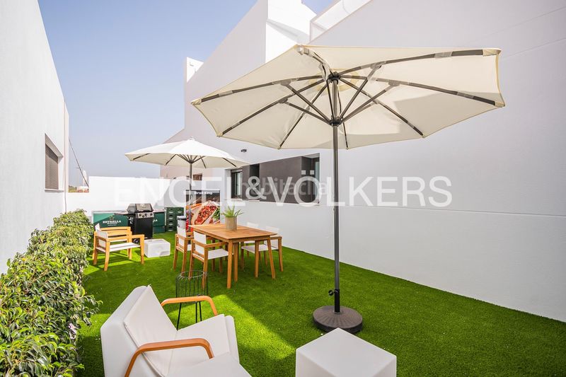 Foto 563494ca-4787-4fee-819f-4b148078bb12. Casa a schiera con riscaldamento parcheggio piscina in Torrevieja