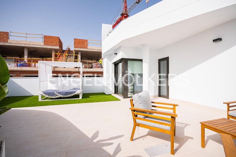 Foto e449c044-7c46-4bb3-a24c-7713aa2a2282. Casa a schiera con riscaldamento parcheggio piscina in Torrevieja