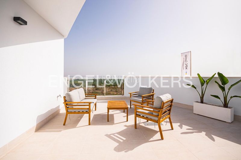 Foto fb620144-787b-4cd0-8854-de1cc1e982ae. Casa a schiera con riscaldamento parcheggio piscina in Torrevieja