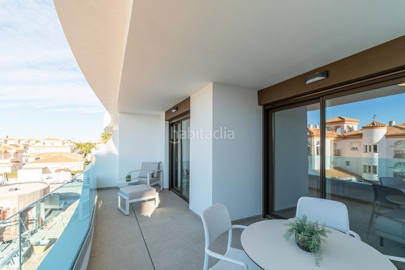 Foto 58cb47b1-6256-4b4f-89c0-1a5a611f63bc. Apartament amb calefacció aparcament piscina a Playa Flamenca Orihuela