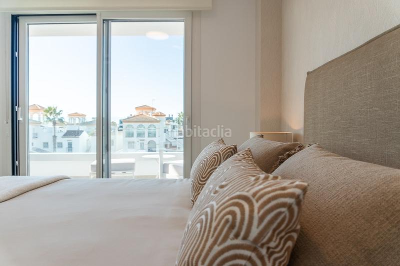 Foto b7c91f6b-a913-4d58-846b-8168733fa91a. Apartament amb calefacció aparcament piscina a Playa Flamenca Orihuela