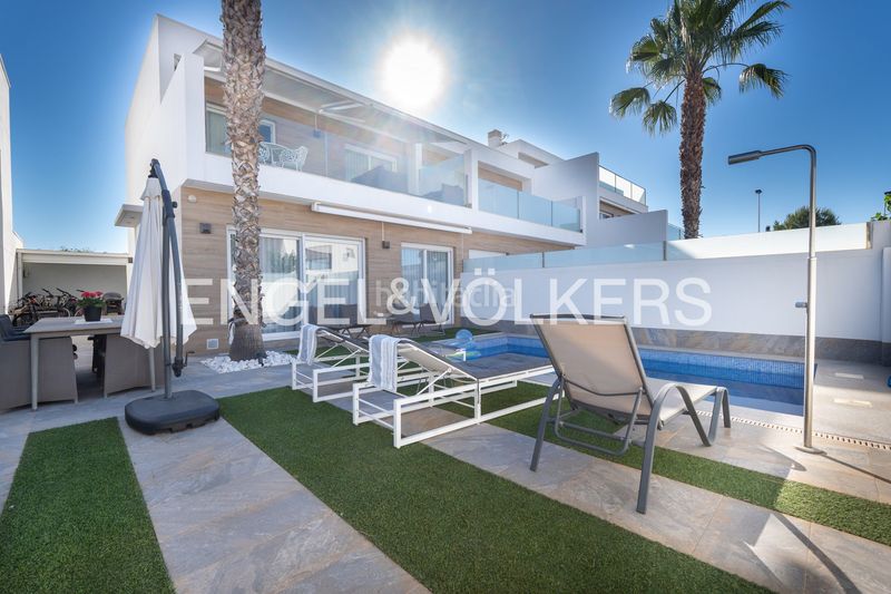 Foto 578666ea-9816-4852-8cfe-1a69162b86e8. Casa amb calefacció aparcament piscina a Los Peñascos-El Salero-Los Imbernones San Pedro del Pinatar