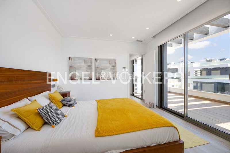 Foto 07fe31a7-32a9-40d0-bd93-d2e6fbd80d4d. Casa amb calefacció piscina a Los Almendros Orihuela