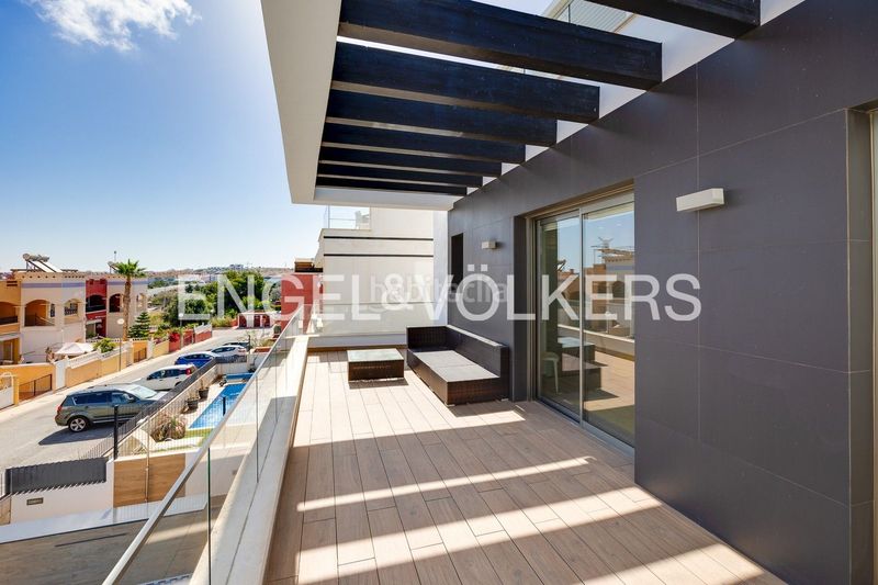 Foto c3d47066-bc10-457e-a390-d3dd79767822. Casa amb calefacció piscina a Los Almendros Orihuela