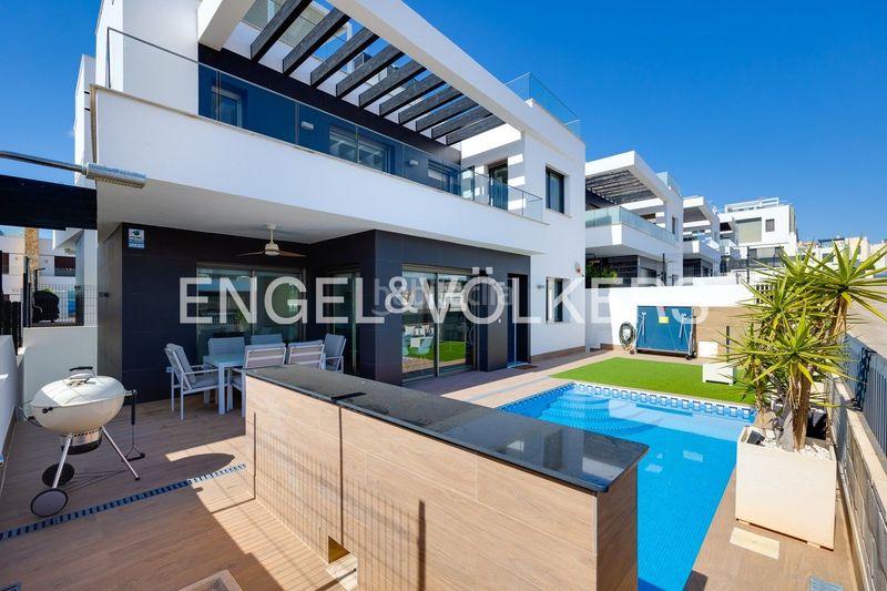 Foto ed6169ad-97b9-4eee-b477-85524e502ccc. Casa amb calefacció piscina a Los Almendros Orihuela