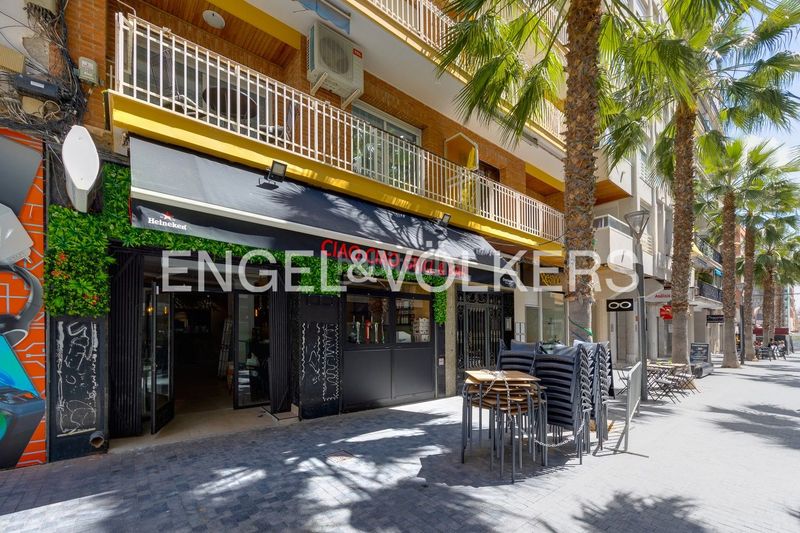 Foto ea6b00bb-5c66-4215-a1eb-0cb8f1635c5b. Pis amb calefacció a Centro - Muelle Pesquero Torrevieja