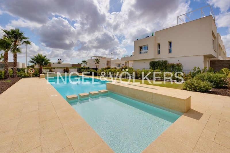 Foto a4431264-fd43-4905-9476-0c11462640e8. Àtic amb calefacció aparcament piscina a Algorfa