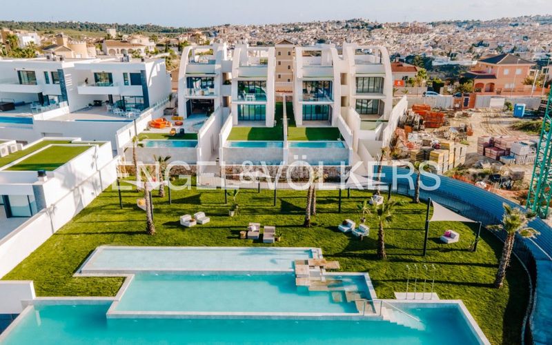 Foto bed4ed04-6088-42dc-a213-8fe21a83c32e. Àtic amb calefacció aparcament piscina a La Marquesa Rojales