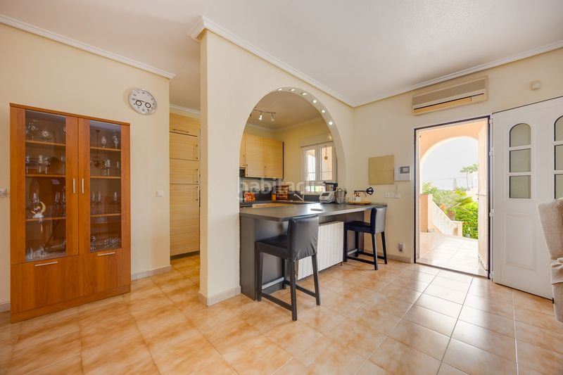 Foto b73d22a0-2f90-4582-bc8e-451b84fe965d. Casa amb calefacció aparcament piscina a Centro de la Ciudad Quesada Rojales