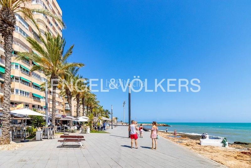 Foto 21a26571-ee09-4e6e-b542-8304d44f6e4e. Flat with heating parking pool in Zona Playa del Cura Torrevieja