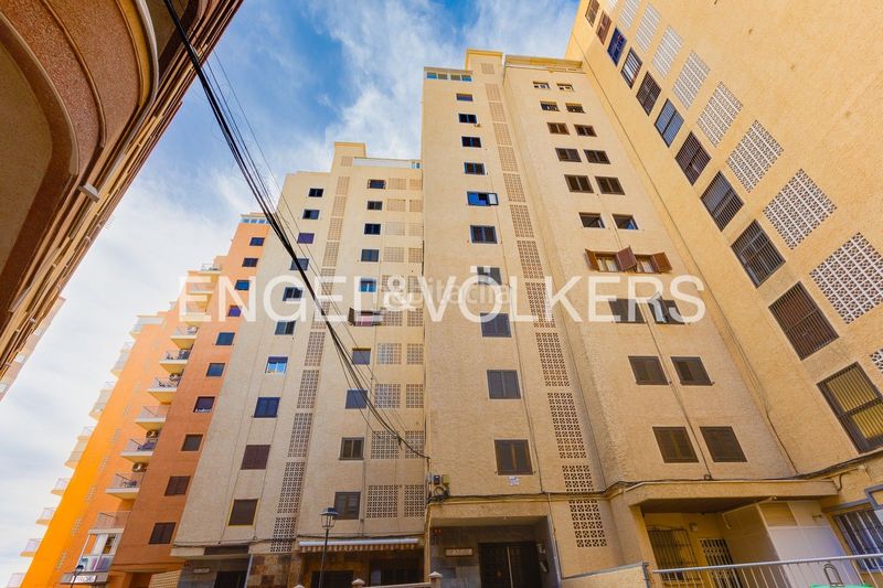 Foto 33017f50-0261-4cf7-a81a-2ac47eca4ea8. Flat with heating parking pool in Zona Playa del Cura Torrevieja