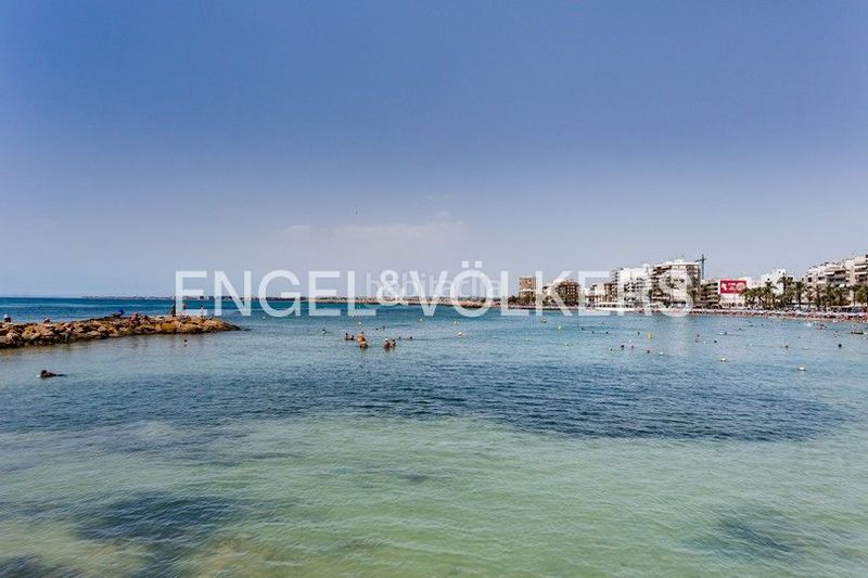 Foto 4121a3c1-ff1f-4970-afd6-ea3d8e5d0568. Flat with heating parking pool in Zona Playa del Cura Torrevieja