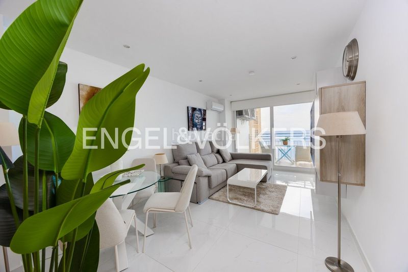 Foto 5adb1ff6-764f-48d0-a52f-4ba371c8d627. Flat with heating parking pool in Zona Playa del Cura Torrevieja