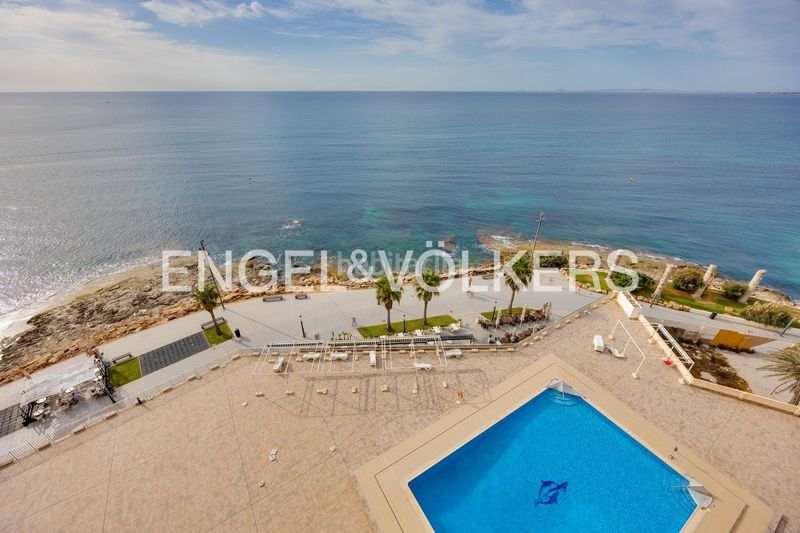 Foto 6be8dd1b-dd3b-4566-8f2c-a80bc769e04b. Flat with heating parking pool in Zona Playa del Cura Torrevieja