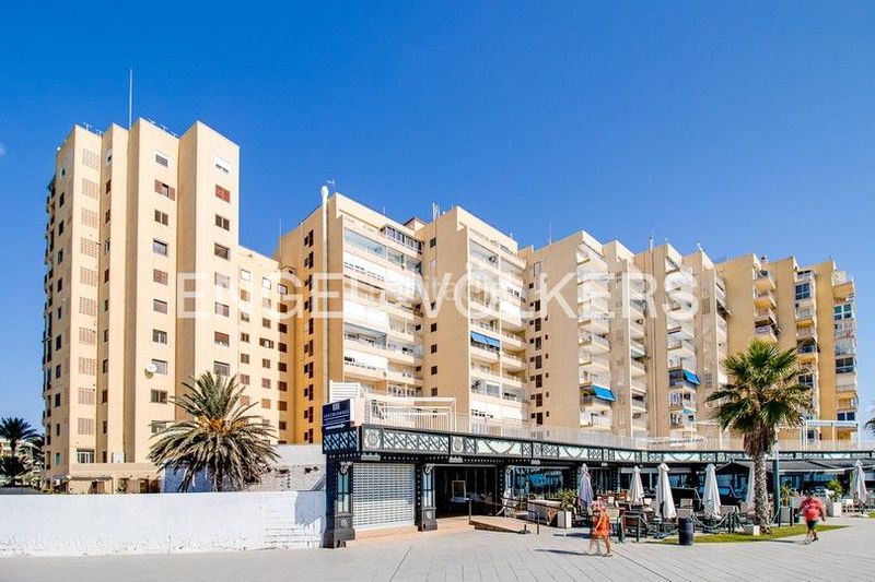 Foto 96abb44c-5899-4c19-ae08-946db6da47b4. Flat with heating parking pool in Zona Playa del Cura Torrevieja