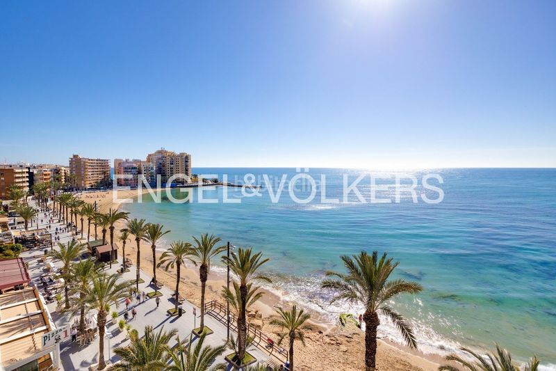 Foto aaad0bb7-c7e0-409c-9f6d-15b7a6d88cdb. Flat with heating parking pool in Zona Playa del Cura Torrevieja