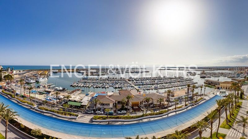 Foto c4fe9ffa-d81b-42e6-ad8a-ac9a8b2b33fb. Flat with heating parking pool in Zona Playa del Cura Torrevieja