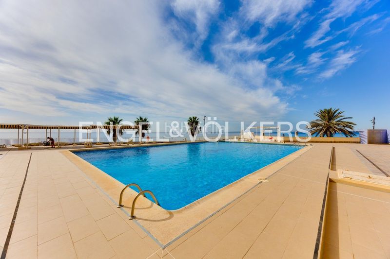Foto ce920de2-ac30-4165-91d5-1eb3ee42f83f. Flat with heating parking pool in Zona Playa del Cura Torrevieja