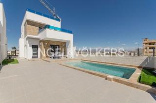House in Desamparados - Hurchillo - Torremendo. Villa de obra nueva con piscina en vistabella golf