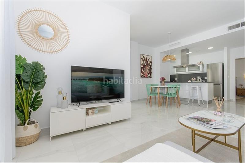 Foto d4513549-a88e-4e34-b5d3-1b8caeac7d27. Casa villa de obra nueva con piscina en vistabella golf en Orihuela