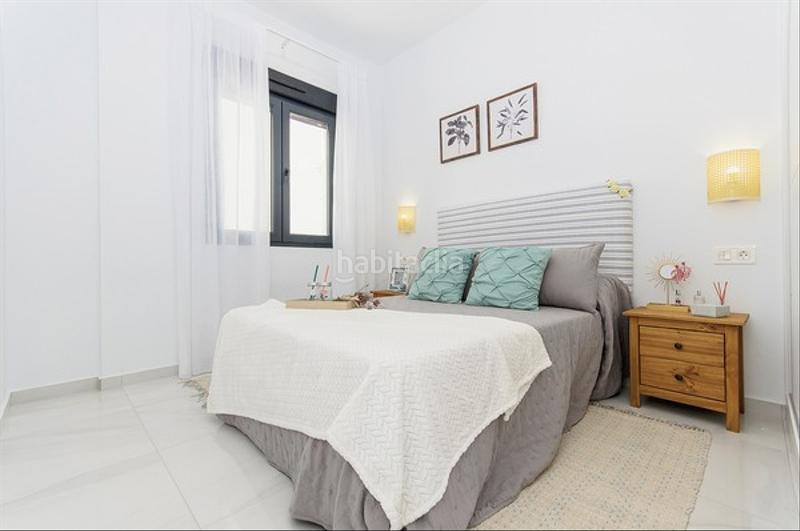 Foto da4d610d-de10-4e77-8aa2-7c7f144752e4. Casa villa de obra nueva con piscina en vistabella golf en Orihuela