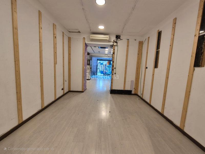 Foto 5e67b06a-e59b-495f-a3aa-f3e8fba5e670. Alquiler local comercial local en alquiler junto plaza sant jaume en Barcelona