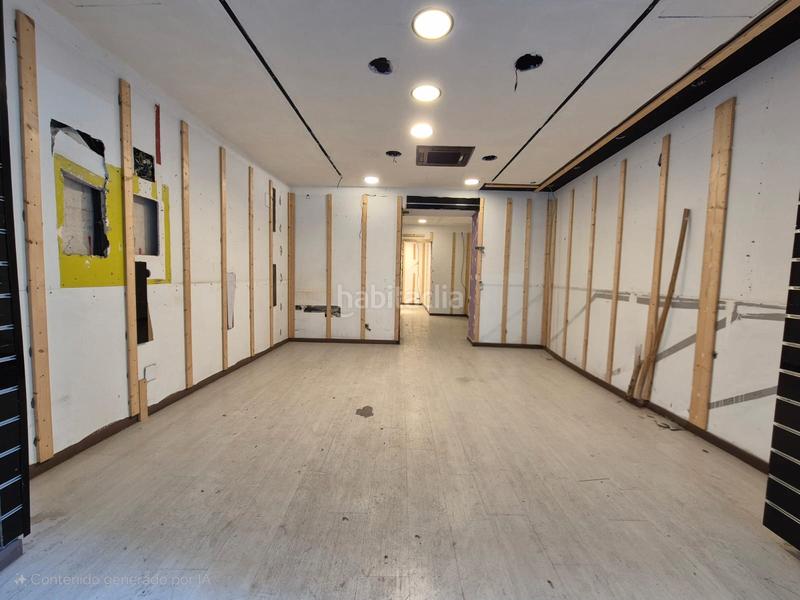 Foto 7ae6dbcc-cd84-4503-8f98-77fd35d4a182. Alquiler local comercial local en alquiler junto plaza sant jaume en Barcelona