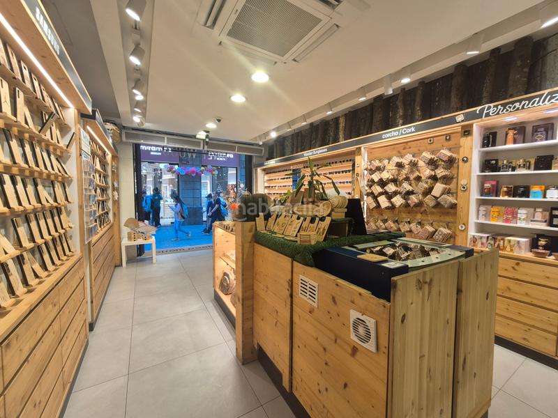 Foto 05f2ec41-0b09-4137-98f9-ad7e5ee4a55b. Alquiler local comercial local en calle comtal en Barcelona