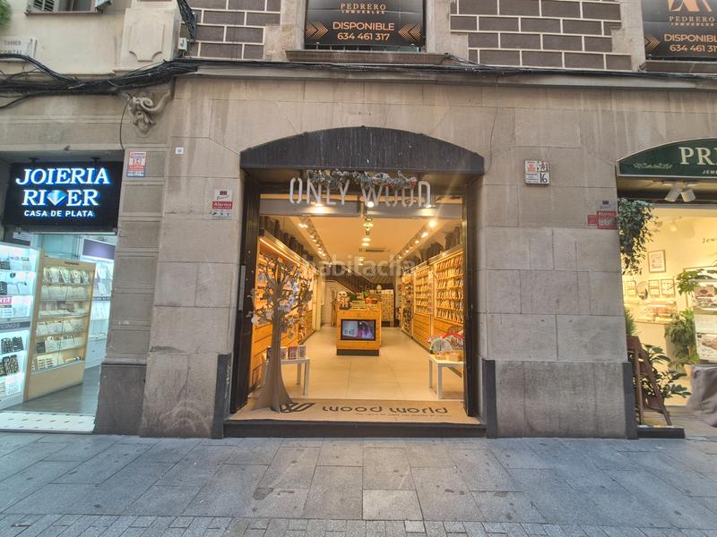 Foto 34363ba9-aaff-4111-8d4c-b5654c9d8e76. Alquiler local comercial local en calle comtal en Barcelona