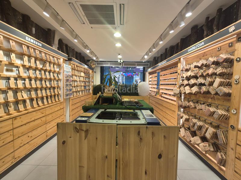 Foto b2c33778-fefb-4583-9f81-d7b57cc1ae4c. Alquiler local comercial local en calle comtal en Barcelona