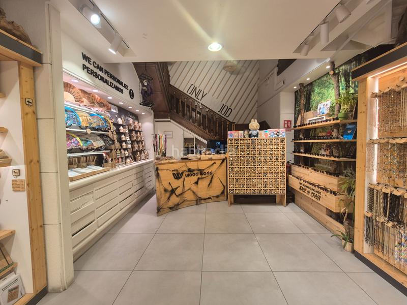 Foto d3e4af1d-5bc8-409f-9bcf-4b07aec264cf. Alquiler local comercial local en calle comtal en Barcelona