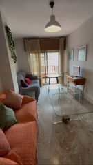 Rent Flat in Plaza de Toros. Maravilloso piso para estudiantes curso academico