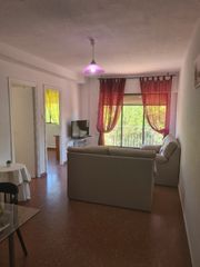 Rent Flat in Cartuja. Piso curso academico