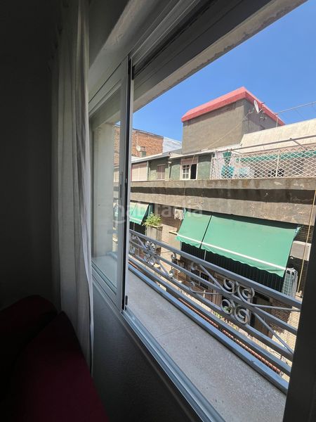 Foto a9969d63-ae0f-47b2-82f2-11f9bd240ccd. Alquiler piso en camino de ronda 42 alquiler chicas estudiantes en Granada