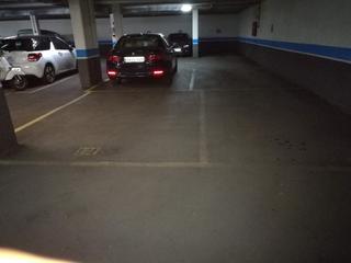 Parking coche en Calle de sodio 17. Venta plaza garaje