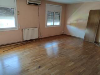 Appartement  Carrer de guillem muntanyans. Junto plaça segle xx