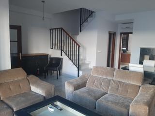 Location Maison à Plaza de san antonio 9. Se alquila casa de dos plantas amueblada en villaverde del río