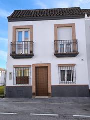 Maison jumelée  Calle victoria kent 22. Se vende estupenda casa adosada en cantillana
