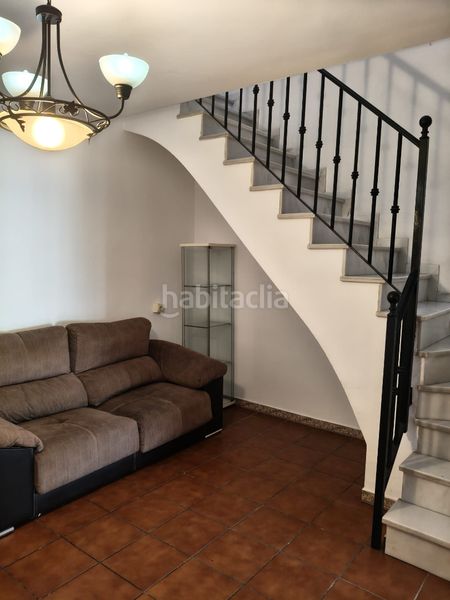 Foto c3e448c6-8255-4e75-80d0-996b46ca25f1. Maison jumelée dans calle cardenal spinola 86 dans Villaverde del Río