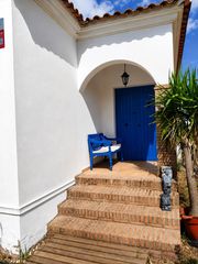 Chalet in Avenida del convento 8. Se vende chalet  en villaverde del rio sevilla
