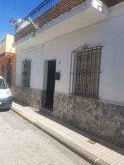 Casa a Calle juan del hierro 37. Venta de casa en villaverde del río