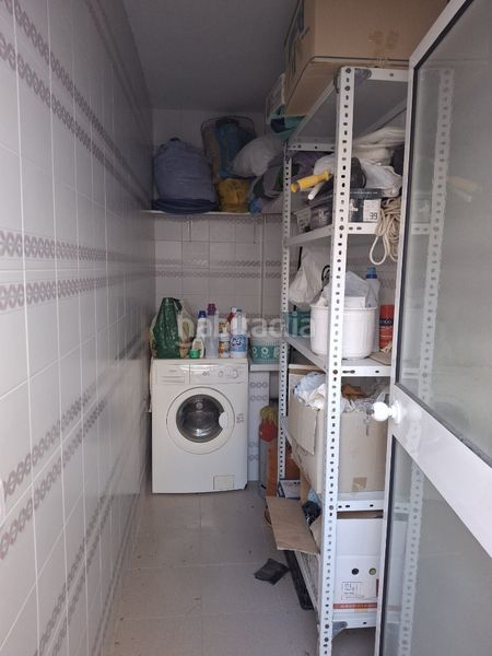 Foto b08a384a-1492-4e53-9afe-d60249781db1. Casa aparellada a calle rosal 9 a Villaverde del Río