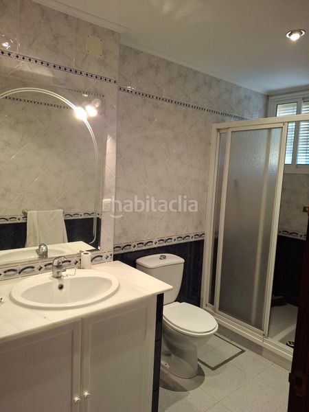 Foto bf4705d5-ac6a-468e-ad3f-83b5ab2de39a. Casa aparellada a calle rosal 9 a Villaverde del Río